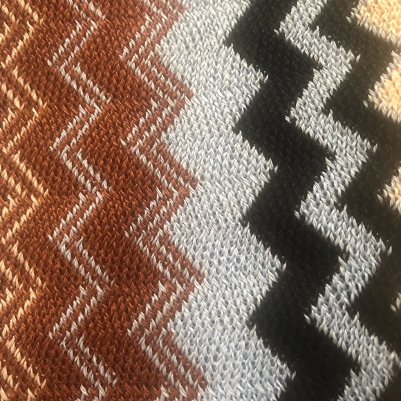 Missoni zig-zag pattern scarf - Picture 3 of 10